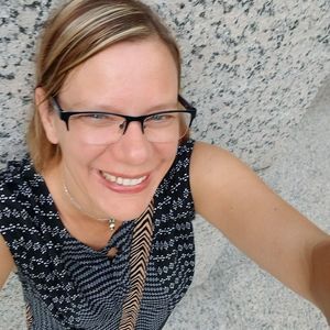 Meet your Posher, Laura